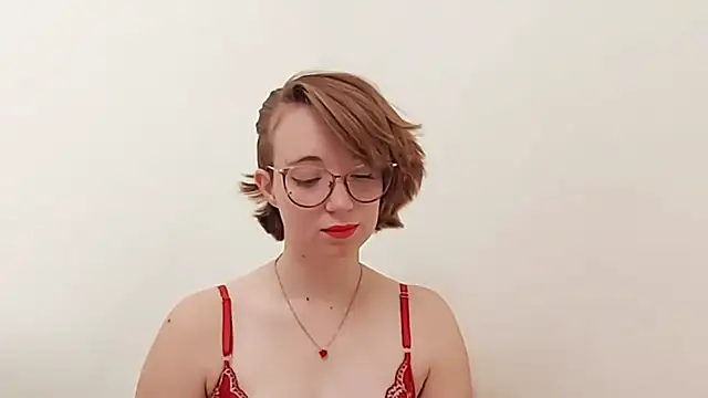 Elise Nyx online show from October 2, 2025, 12:41 pm