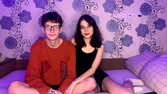 Snapshot of baby_lesi chatting on November 23, 2025, 7:13 pm baby lesi online show from November 23, 2025, 7:13 pm