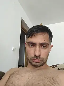 Snapshot of andreiiiii2025 chatting on July 13, 2026, 10:03 am andreiiiii2025 online show from July 13, 2026, 10:03 am