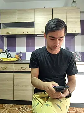 andreiiiii2025 online show from March 18, 2025, 7:22 am