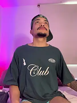 eross chipre  online show from December 3, 2025, 7:13 pm