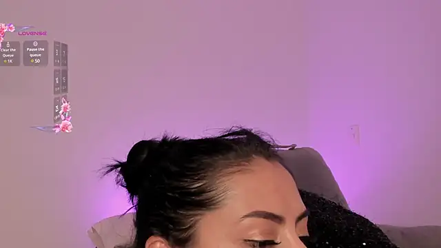 Snapshot of _lucianapalmer chatting on March 4, 2025, 6:50 pm lucianapalmer online show from March 4, 2025, 6:50 pm