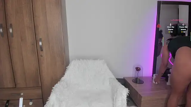 Snapshot of _lucianapalmer chatting on October 7, 2025, 12:17 pm lucianapalmer online show from October 7, 2025, 12:17 pm