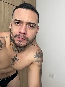Snapshot of Angelgarcia_ chatting on February 26, 2025, 11:30 pm Angelgarcia online show from February 26, 2025, 11:30 pm