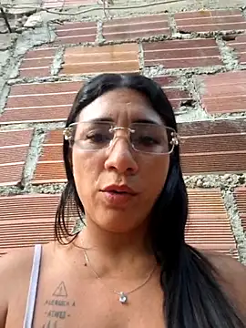 Snapshot of hot_veteran01 chatting on May 26, 2026, 10:46 am hot veteran01 online show from May 26, 2026, 10:46 am