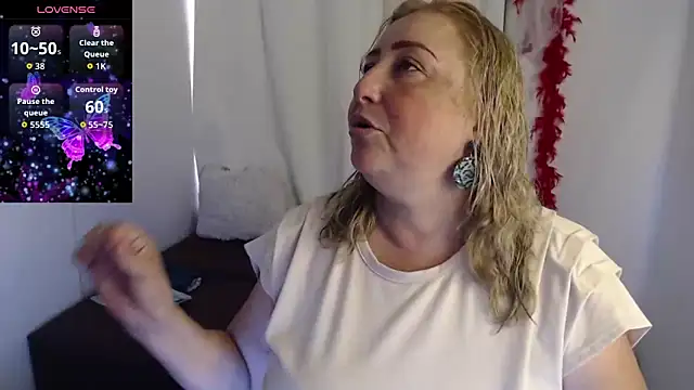 Snapshot of Mature_2025 chatting on January 15, 2026, 3:26 pm Mature 2025 online show from January 15, 2026, 3:26 pm