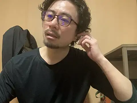 Snapshot of masato1115aa chatting on November 28, 2025, 1:44 pm masato1115aa online show from November 28, 2025, 1:44 pm