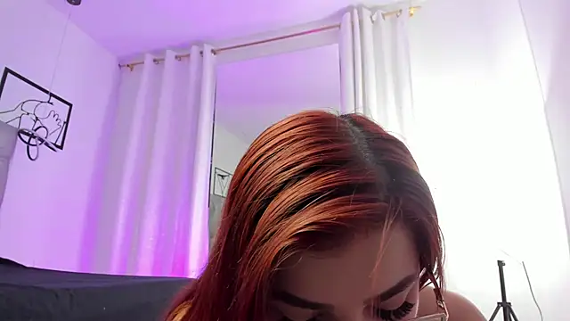 Snapshot of MelaniJhonson chatting on November 19, 2025, 6:35 am MelaniJhonson online show from November 19, 2025, 6:35 am