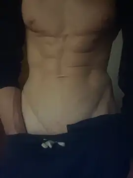 Snapshot of cazzone912025 chatting on October 27, 2025, 2:07 pm cazzone912025 online show from October 27, 2025, 2:07 pm