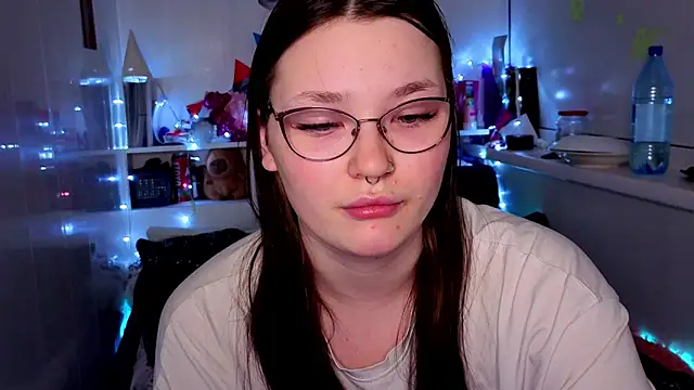 milliedoll online show from November 1, 2025, 6:46 pm