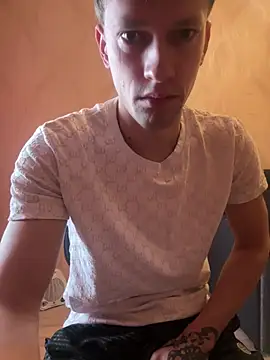 Snapshot of frama666 chatting on March 22, 2025, 7:57 am frama666 online show from March 22, 2025, 7:57 am