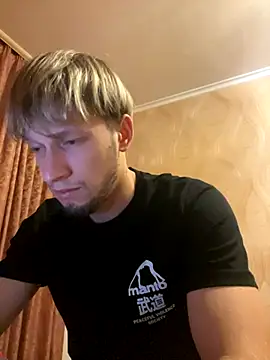 Snapshot of frama666 chatting on October 1, 2025, 7:51 pm frama666 online show from October 1, 2025, 7:51 pm