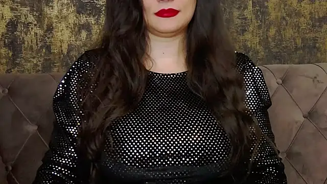 Snapshot of MistressAmberCrost chatting on December 2, 2025, 6:26 am MistressAmberCrost online show from December 2, 2025, 6:26 am