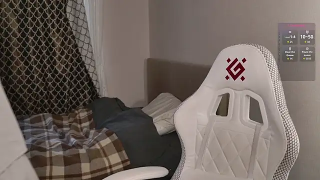 Snapshot of Luna_Loveee chatting on September 13, 2025, 3:28 am Luna Loveee online show from September 13, 2025, 3:28 am