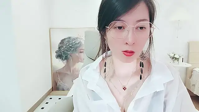 Dazzlebean online show from March 23, 2026, 3:23 pm