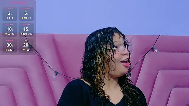 Snapshot of innocenthazel chatting on November 30, 2025, 12:50 pm innocenthazel online show from November 30, 2025, 12:50 pm