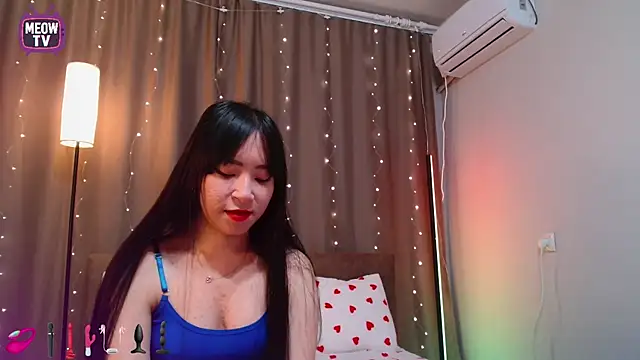 Snapshot of miyakimi0101 chatting on February 5, 2026, 11:44 pm miyakimi0101 online show from February 5, 2026, 11:44 pm