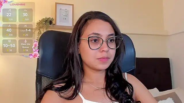 Snapshot of Lucia_Brown_ chatting on July 2, 2026, 8:59 pm Lucia Brown online show from July 2, 2026, 8:59 pm