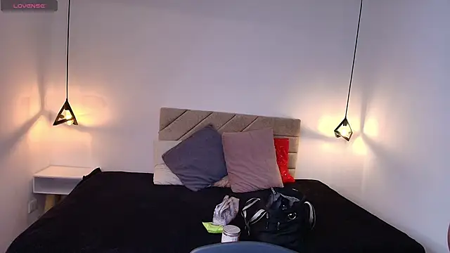 Natasha rose   online show from April 16, 2026, 8:09 pm