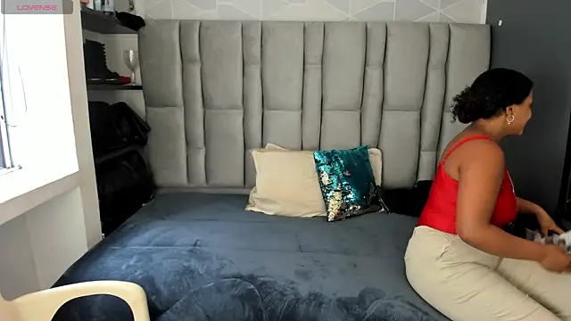 Snapshot of Natasha_rose__ chatting on December 19, 2025, 7:49 pm Natasha rose online show from December 19, 2025, 7:49 pm