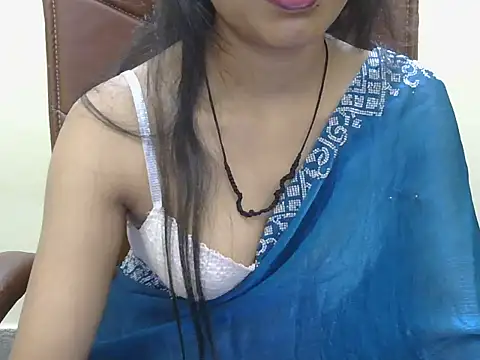 Cute Pihu01 online show from October 11, 2025, 7:48 pm