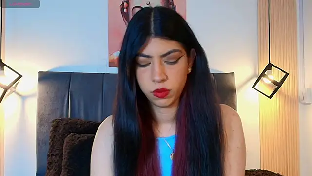 Snapshot of Cassie_bloom chatting on November 14, 2025, 7:39 pm Cassie bloom online show from November 14, 2025, 7:39 pm