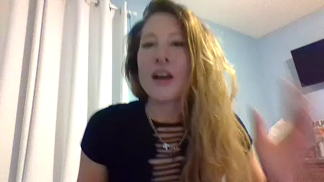 Snapshot of M3TAA chatting on March 1, 2025, 5:31 am M3TAA online show from March 1, 2025, 5:31 am