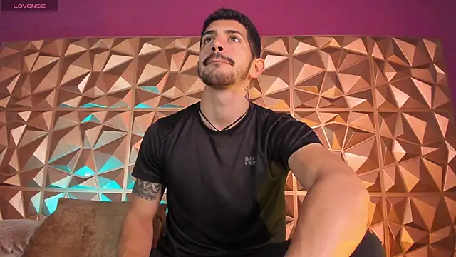 Snapshot of AlejandroStormm chatting on December 19, 2025, 5:59 pm AlejandroStormm online show from December 19, 2025, 5:59 pm