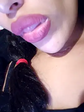 Snapshot of Sexlove1xo chatting on November 16, 2025, 11:26 am Sexlove1xo online show from November 16, 2025, 11:26 am