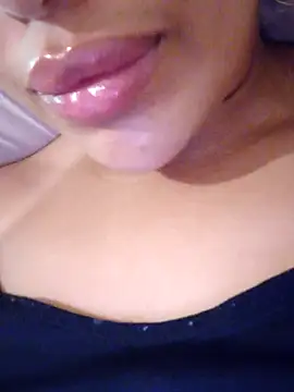 Snapshot of Sexlove1xo chatting on October 17, 2025, 9:56 am Sexlove1xo online show from October 17, 2025, 9:56 am