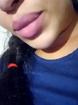 Snapshot of Sexlove1xo chatting on December 17, 2025, 3:06 pm Sexlove1xo online show from December 17, 2025, 3:06 pm