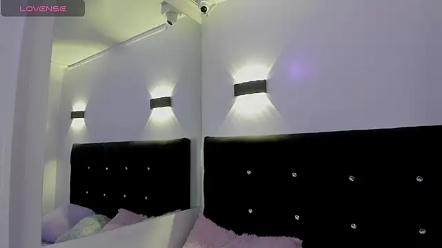 Snapshot of Anniie__Evans chatting on September 25, 2025, 3:07 pm Anniie Evans online show from September 25, 2025, 3:07 pm