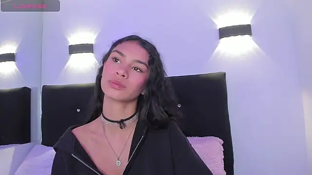 Snapshot of Anniie__Evans chatting on September 26, 2025, 4:25 pm Anniie Evans online show from September 26, 2025, 4:25 pm