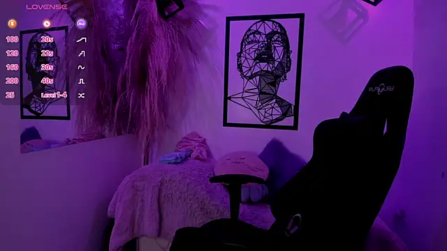 Snapshot of Anniie__Evans chatting on March 21, 2025, 2:07 pm Anniie Evans online show from March 21, 2025, 2:07 pm