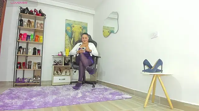 Camillevegas online show from November 5, 2025, 12:47 am