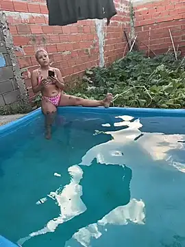 LA SRA M  online show from March 18, 2025, 8:48 pm