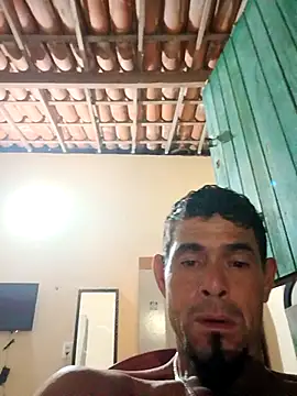 Snapshot of 39januario chatting on February 4, 2026, 11:00 pm 39januario online show from February 4, 2026, 11:00 pm