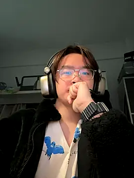 Anson0722 online show from November 3, 2025, 2:39 am