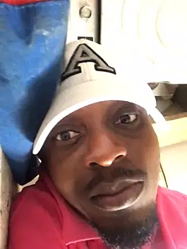 Snapshot of justyou2025 chatting on March 17, 2025, 9:12 am justyou2025 online show from March 17, 2025, 9:12 am