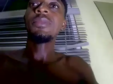 Snapshot of justyou2025 chatting on March 3, 2025, 11:24 pm justyou2025 online show from March 3, 2025, 11:24 pm