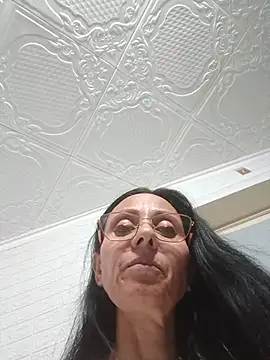 Snapshot of Ramona870 chatting on October 24, 2025, 10:42 pm Ramona870 online show from October 24, 2025, 10:42 pm