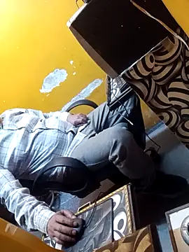 Snapshot of longsexji chatting on March 9, 2025, 11:36 am longsexji online show from March 9, 2025, 11:36 am