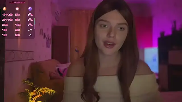 Snapshot of CherryRed_Girl chatting on November 4, 2025, 10:24 pm CherryRed Girl online show from November 4, 2025, 10:24 pm