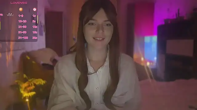 Snapshot of CherryRed_Girl chatting on November 23, 2025, 11:59 pm CherryRed Girl online show from November 23, 2025, 11:59 pm