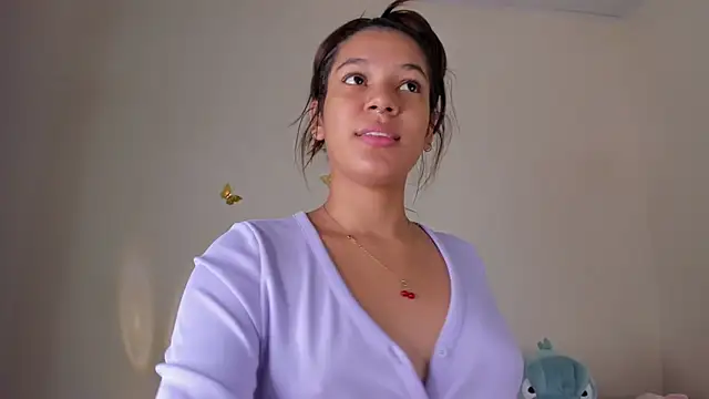 Snapshot of violett_24_ chatting on November 14, 2025, 1:20 am violett 24 online show from November 14, 2025, 1:20 am