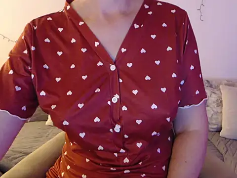 YourfantasyGiuly online show from June 15, 2026, 7:19 am