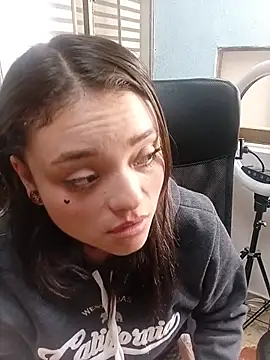 Snapshot of ChloeAllennn chatting on May 19, 2026, 2:02 pm ChloeAllennn online show from May 19, 2026, 2:02 pm