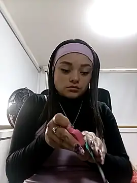 Snapshot of ChloeAllennn chatting on April 23, 2026, 11:38 am ChloeAllennn online show from April 23, 2026, 11:38 am