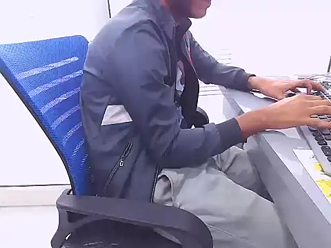 Snapshot of rahulkajuuu0909 chatting on December 14, 2025, 8:53 am rahulkajuuu0909 online show from December 14, 2025, 8:53 am