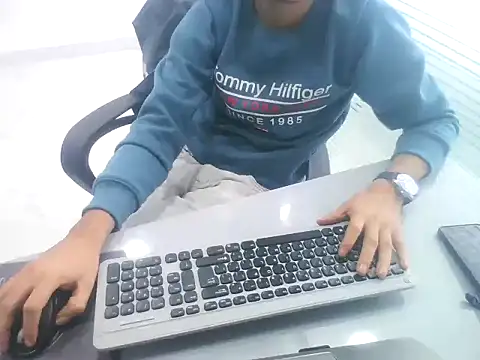 Snapshot of rahulkajuuu0909 chatting on November 29, 2025, 9:20 am rahulkajuuu0909 online show from November 29, 2025, 9:20 am